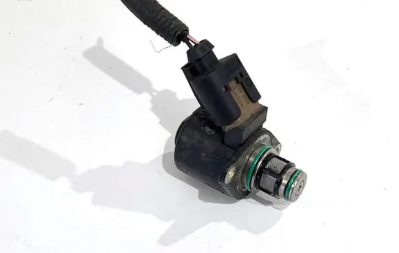 Opel Antara Fuel pressure sensor 28233374