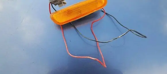 Volvo S40, V40 Front fender indicator light