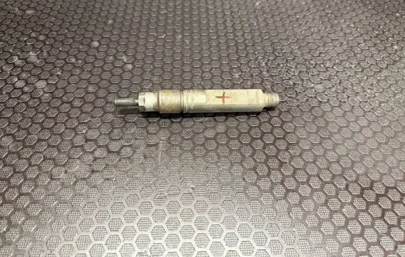 Renault Megane I Fuel injector 8200047509 0432193564
