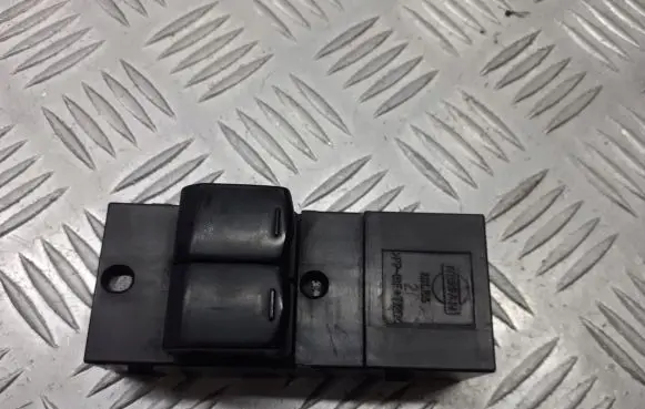 Nissan Micra Electric window control switch