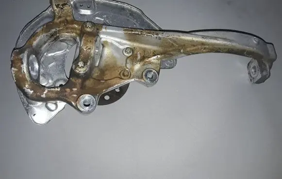 Mercedes-Benz C W205 Front wheel hub 2052200