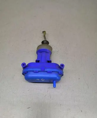 Audi 80 90 S2 B4 Central locking vacuum pump 893862153D