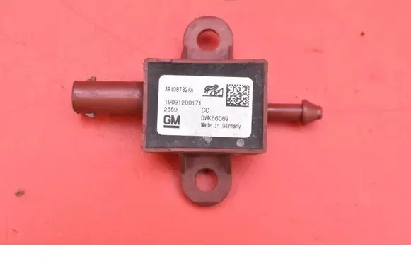 Opel Insignia A Sensor 39108782AA