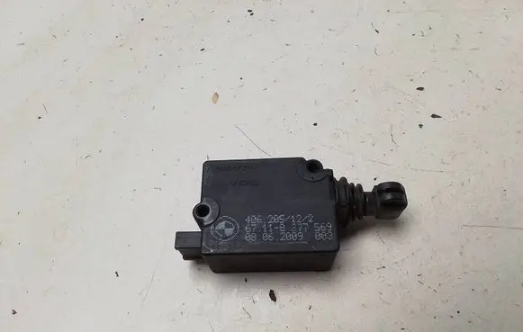 BMW 5 E34 Tailgate boot lock/latch motor 8377569 08062009003 406205122