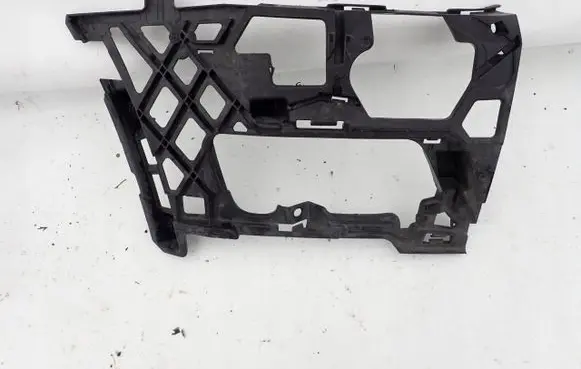 Volkswagen Golf VII Front bumper mounting bracket 5G0807724D