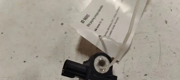 KIA Sorento Airbag deployment crash/impact sensor 12282010 610435800