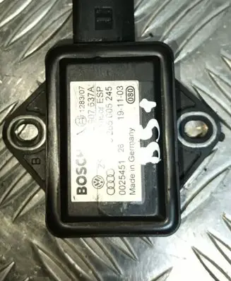 Volkswagen PASSAT B5.5 ESP acceleration yaw rate sensor 8E0907637A