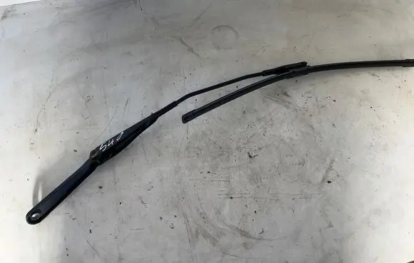 Iveco Daily 6th gen Front wiper blade arm 5801645537