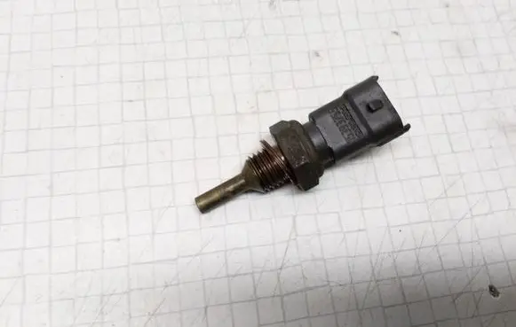 Opel Vectra C Coolant temperature sensor 15393755