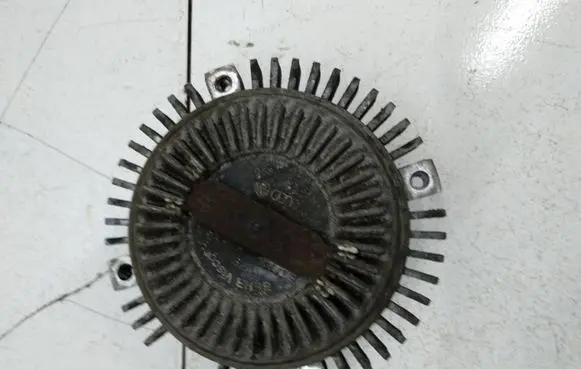 Volkswagen PASSAT B5 Viscous fan clutch 058121350