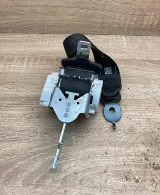 BMW 5 F10 F11 Front seatbelt 33035173B 34048282A