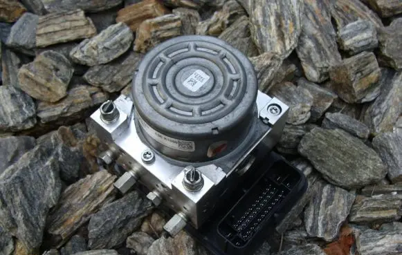 Mazda CX-5 ABS Pump KJ02437A0
