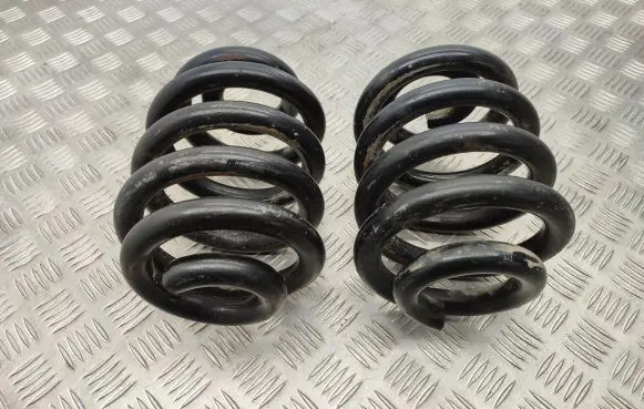 Volkswagen Transporter - Caravelle T5 Rear coil spring