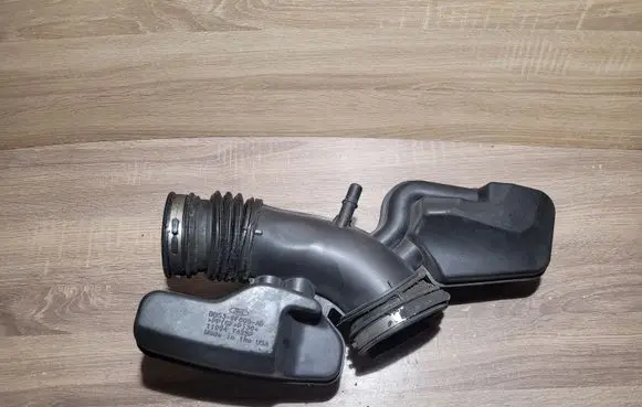 Ford Explorer Intake manifold BB539F805AD