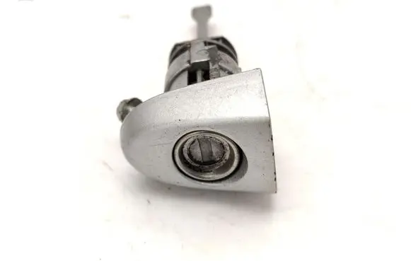 Hyundai Grandeur Front door lock (next to the handle) 