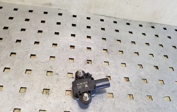 Audi A6 S6 C6 4F Airbag deployment crash/impact sensor 4F0955557B