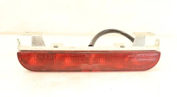 Mitsubishi Colt Third/center stoplight
