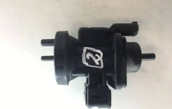 Mercedes-Benz E W210 Turbo solenoid valve A0005450427