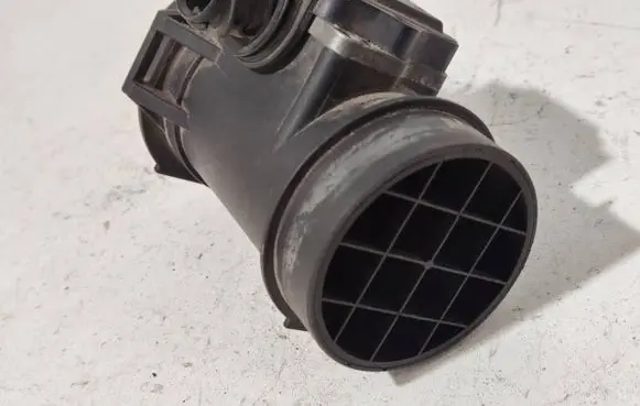 BMW 3 E46 Mass air flow meter 5WK9007 1730033 10115169