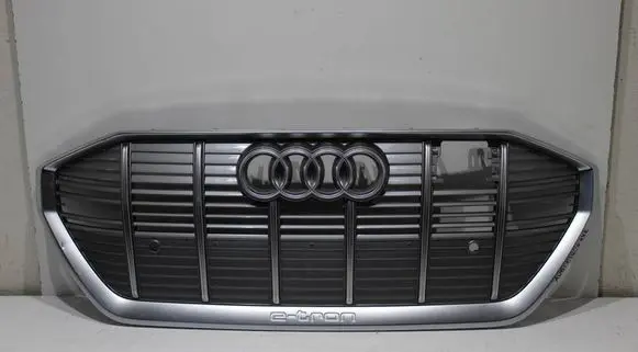 Audi e-tron Front bumper upper radiator grill 4KE853651 4KE853651B 4KE853651A