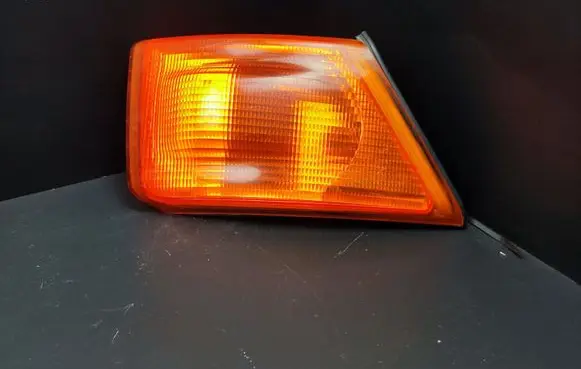 Iveco Daily 35 - 40.10 Front indicator light 1315106149