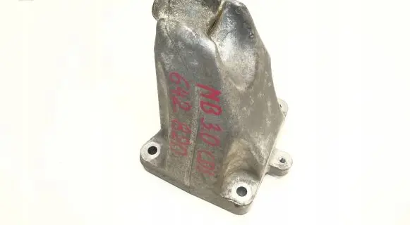 Mercedes-Benz ML W164 Engine mounting bracket A6422230504