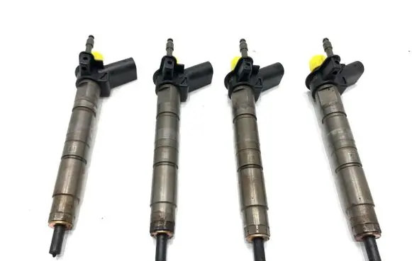 BMW 5 F10 F11 Fuel injectors set 7823461