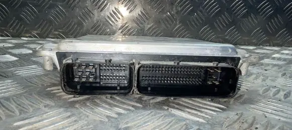 Skoda Praktik (5J8) Engine control unit/module 0281013180 768311840103