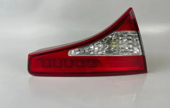 KIA Optima Tailgate rear/tail lights