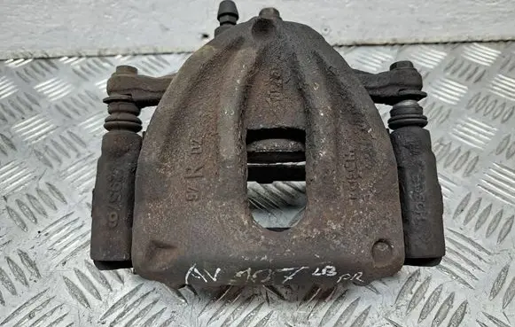 Toyota Avensis T250 Front brake caliper 4773005060 4772105060