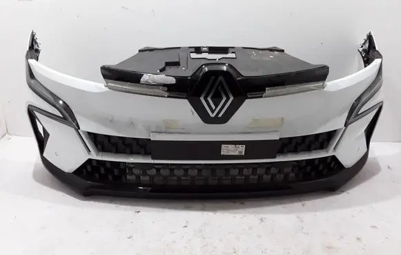 Volvo XC70 Front bumper 620224891R