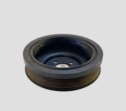 Volkswagen Golf V Crankshaft pulley 03G105243
