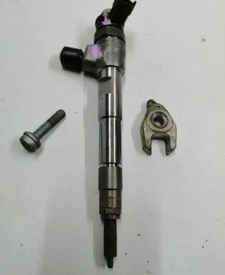 Nissan Qashqai Fuel injector 0445B76882 H8201636333 0445110800