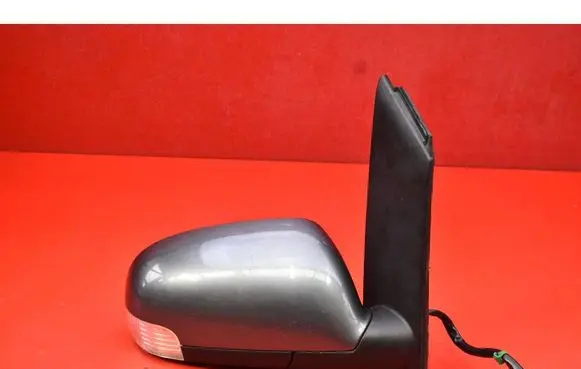 Volkswagen Touran I Front door electric wing mirror 010744
