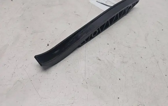 KIA Sorento Slide rail for timing chain 