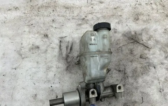 Citroen C5 Master brake cylinder 9646980980 03350885121