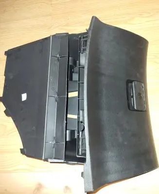 Peugeot 307 Glove box 9634503877