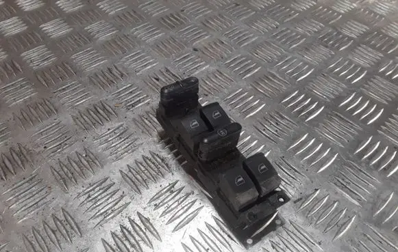 Volkswagen PASSAT B5.5 Electric window control switch 1J4959857B