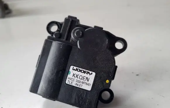 KIA Sportage A/C air flow flap actuator/motor D332NFFAA01