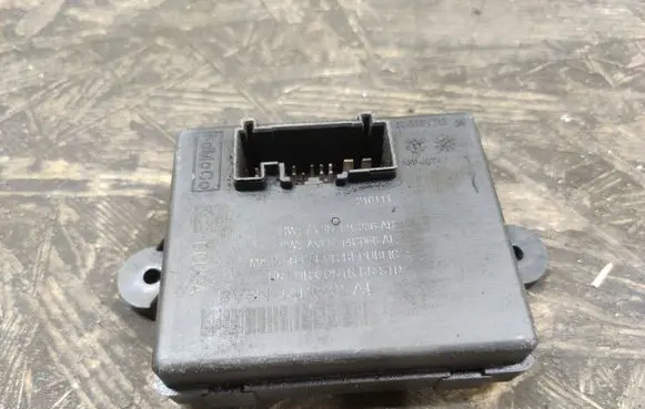 Ford Focus Door control unit/module BV6N14B532AF
