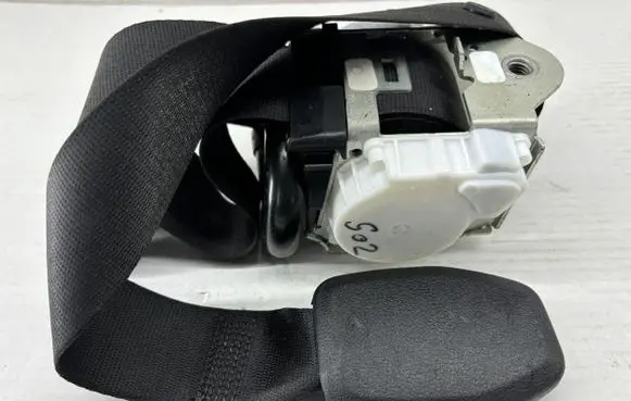 BMW X4 G02 Front seatbelt 7469934