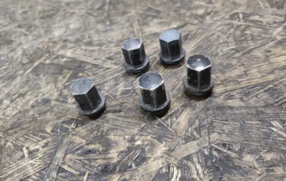 Porsche 928 Nuts/bolts 