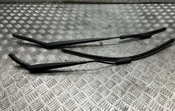 Renault Clio IV Windshield/front glass wiper blade 