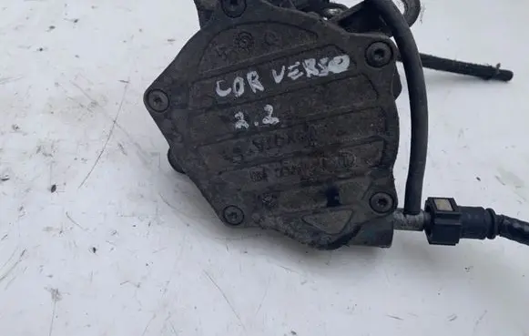 Toyota Corolla Verso AR10 Vacuum pump