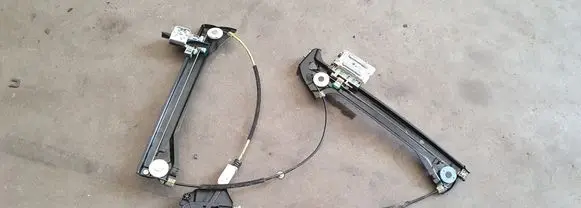 Audi TT TTS RS Mk3 8S Front door window regulator with motor 8S0837462 5Q0959801B