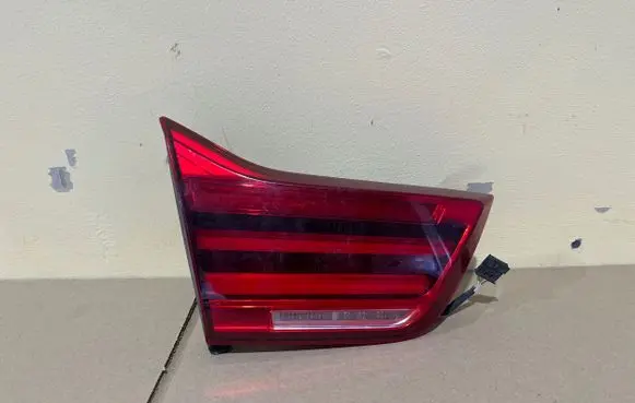 BMW M4 F82 F83 Tailgate rear/tail lights 7443131