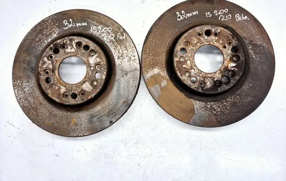 Lexus IS 200-300 Front brake disc