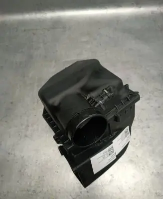BMW 6 G32 Gran Turismo Air filter box 7643301
