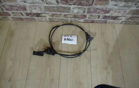Citroen C4 II Engine bonnet/hood lock release cable 
