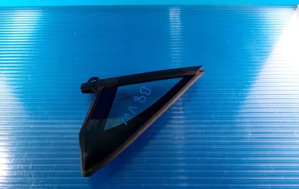 Volkswagen PASSAT B8 Front door vent window glass four-door 3G0845114